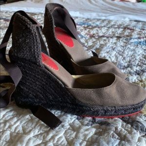 Christian Louboutin wedges ❤️